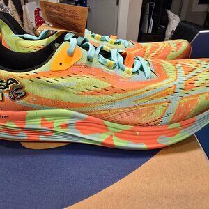 Asics Noosa Tri 15 Lime Burst Illuminate Running Shoe 1011B609-301 Mens 10.5 NEW